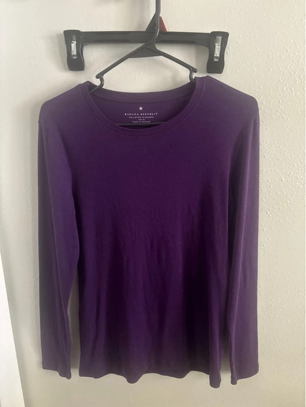 Banana republic size medium, long sleeve shirt
